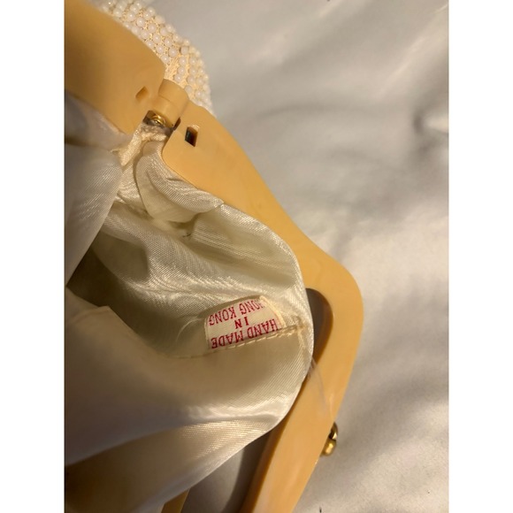 Vintage Hand Made in Hong Kong Beaded Handbag Lucite Handle Cream Butterscotch - Picture 6 of 7